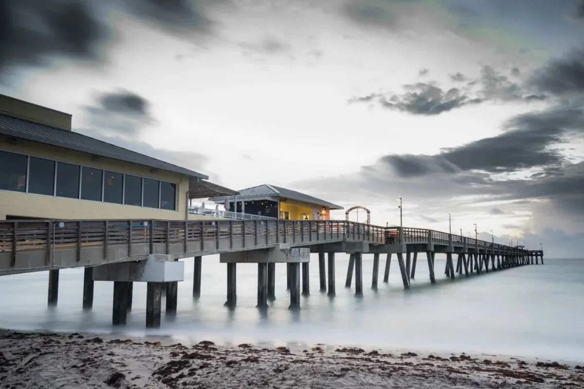 Dania Beach Pier on the Atlantic coast
